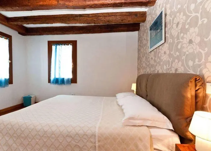 Ca' Giardini Apartment *